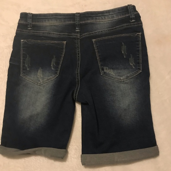 Elite Jeans Mid-Rise Bermuda - Picture 2 of 2